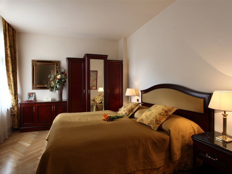 Elysee Hotel Praha Exteriér fotografie
